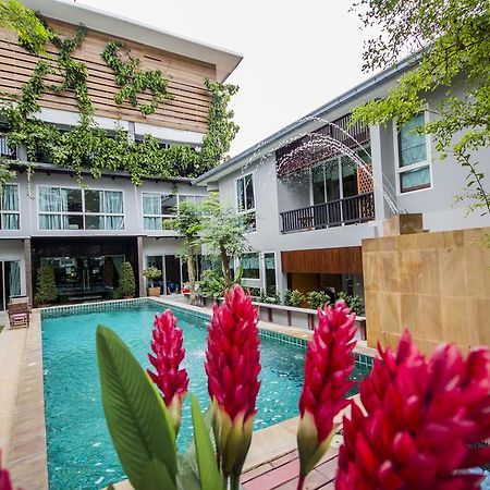 ตำหนักวิลล่า 10 ห้องนอน พร้อมสระว่ายน้ำส่วนตัว Ban Nong Tabaek Exterior foto